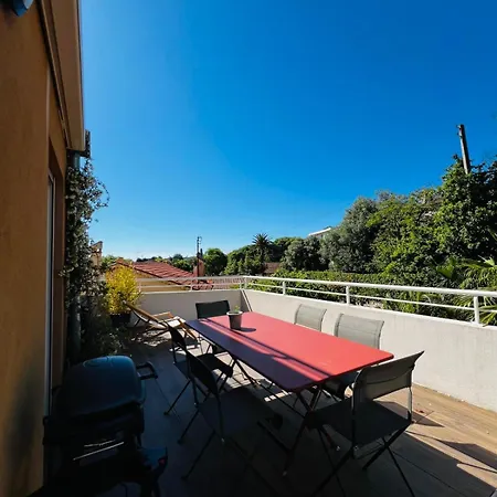 Bright And Stylish In Center 2 Bedrooms *