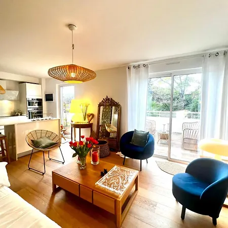 בית נופש Bright And Stylish In Center 2 Bedrooms *
