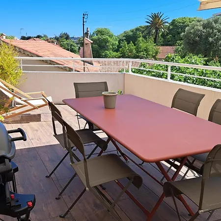 Bright And Stylish In Center 2 Bedrooms *