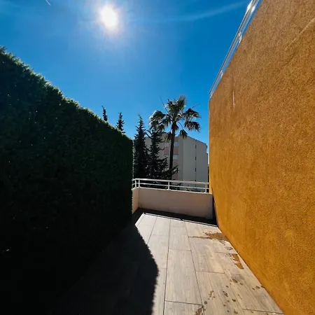 בית נופש Bright And Stylish In Center 2 Bedrooms *