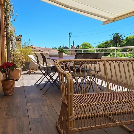 Vakantiehuis Bright And Stylish In Center 2 Bedrooms