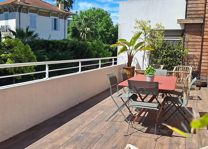 Bright And Stylish In Center 2 Bedrooms Holiday home